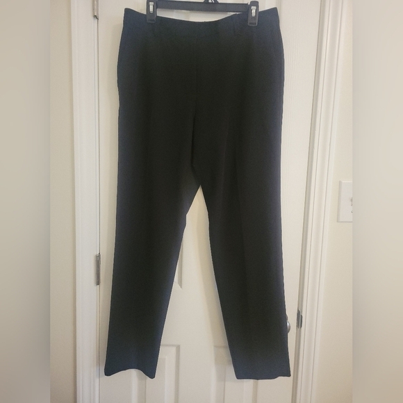 DKNY Dress Pants - Black - Straight Leg - Front Zipper - Size 10. - Picture 3 of 6